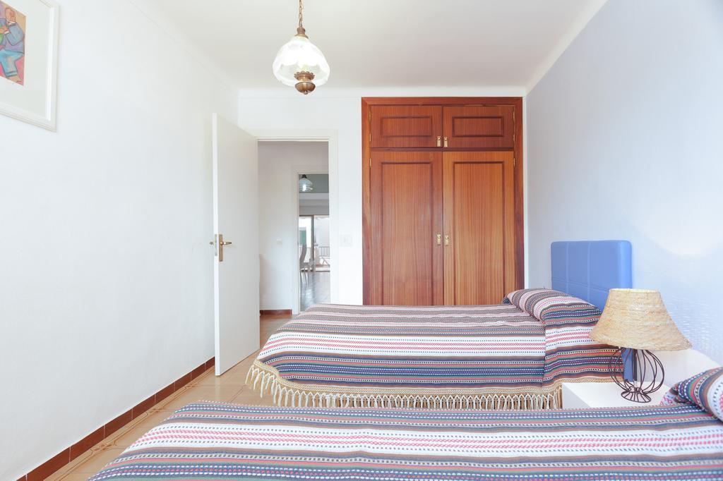 Apartamentos Obrador Colonia de Sant Jordi Ruang foto