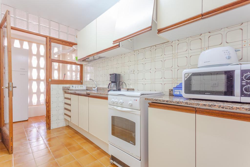 Apartamentos Obrador Colonia de Sant Jordi Ruang foto