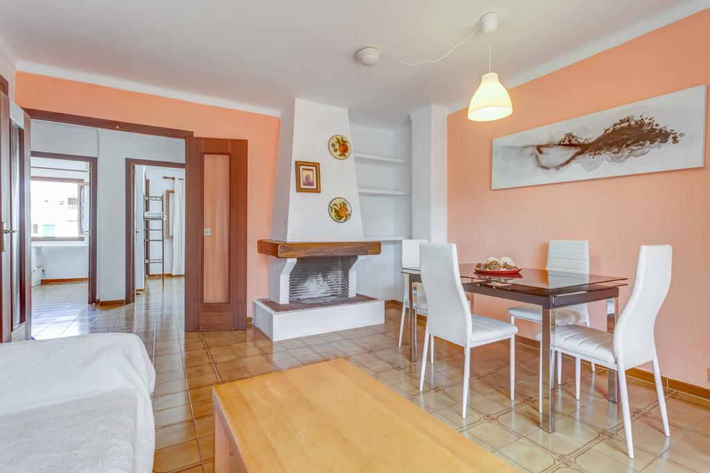 Apartamentos Obrador Colonia de Sant Jordi Ruang foto